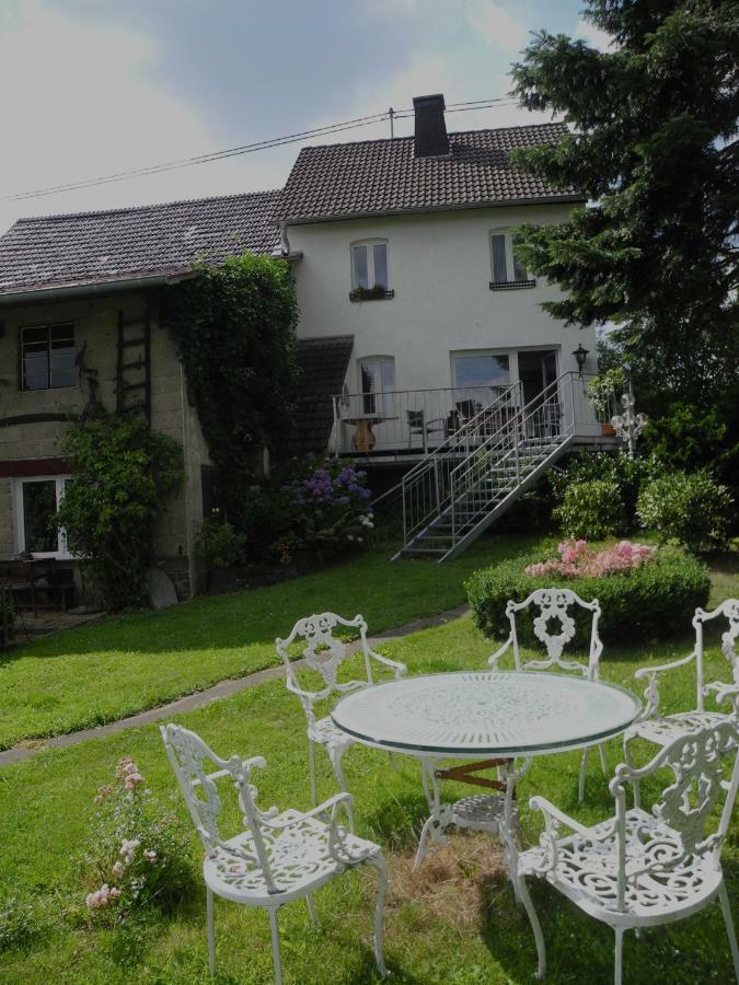 Villa Luzia Meuspath Eksteriør billede